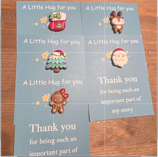 Christmas Mini Hug Cards with Resin Decorations - Santa, Stocking, Gingerbread, Snowman & Reindeer Designs | Inspirational Messages