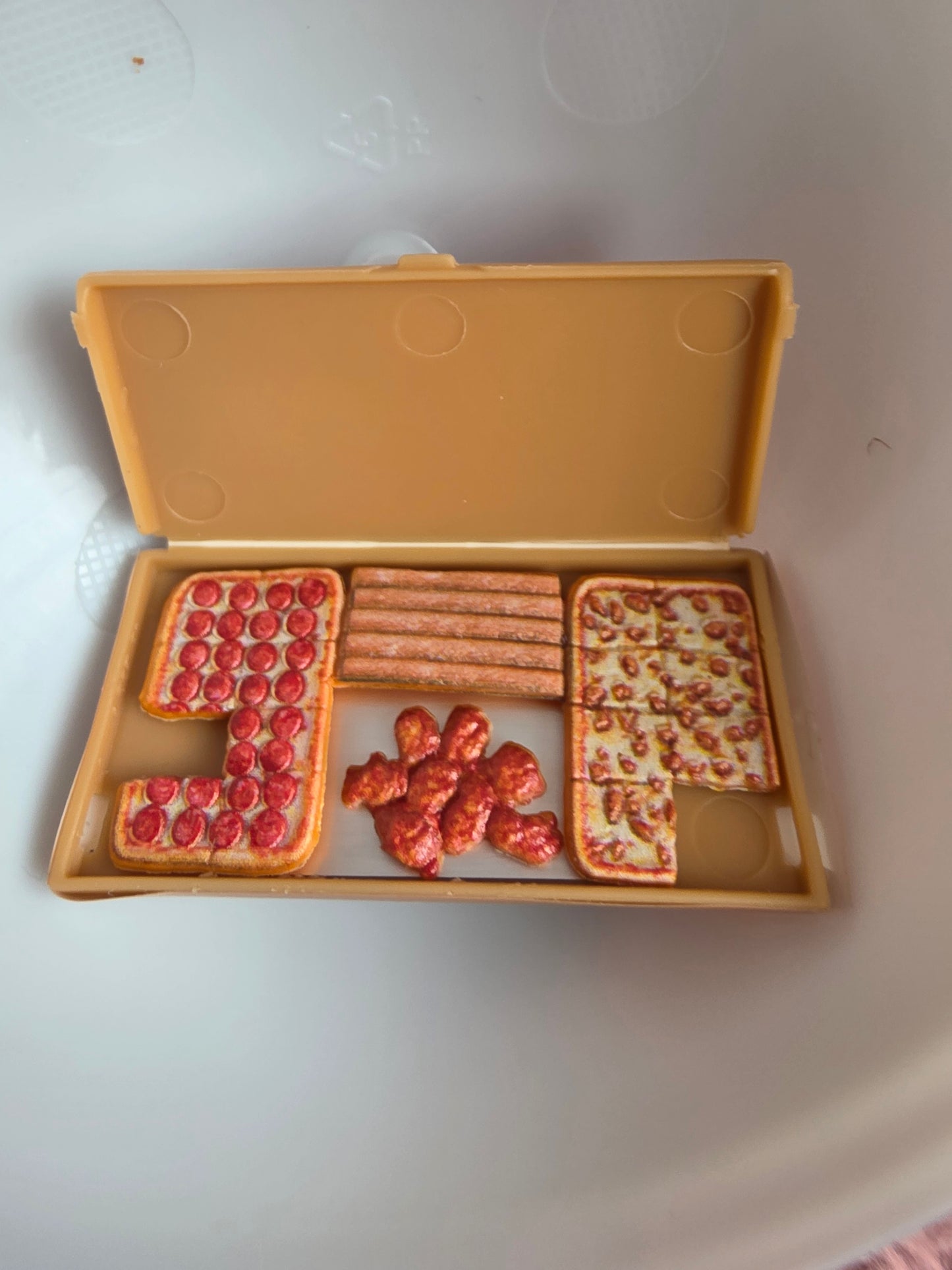 ZURU FILL THE FRIDGE MINI BRANDS MINIS